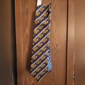 Vintage Versace Blue and Gold Patterned Silk Tie